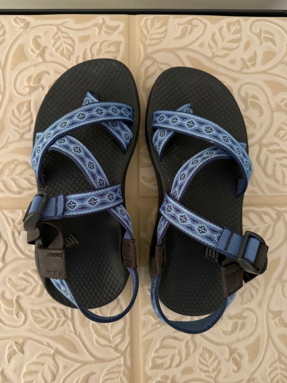 Chaco Z1 Classic Hiking Sandals Blue Geometric Strappy